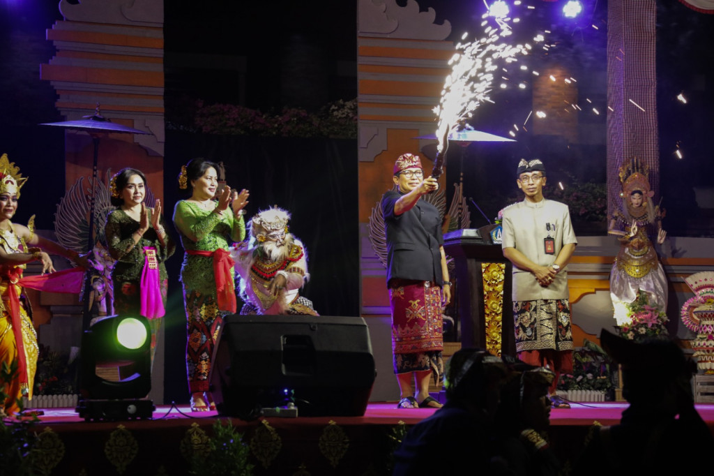 Sekda Adi Arnawa Buka Festival Seni Budaya Kabupaten Badung Ke-14